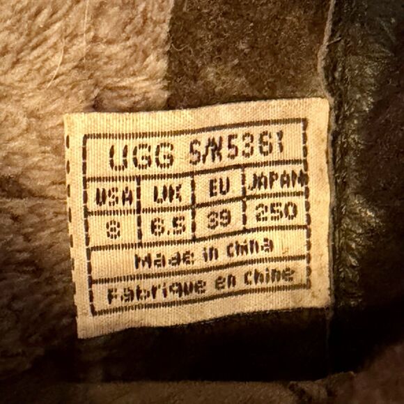 UGG Brooklyn Women's Black Leather Sheepskin Lined Boots Size 8 - Picture 8 of 8